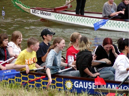 http://archiv.gesamtschule-friedenstal.de/archivalbum/cache/vs_2004-Drachenbootcup_Drachenboot04_05.jpg