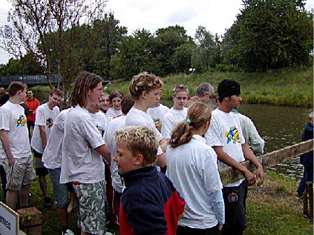 http://archiv.gesamtschule-friedenstal.de/archivalbum/cache/vs_2004-Drachenbootcup_Drachenboot04_10.jpg