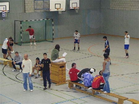 http://archiv.gesamtschule-friedenstal.de/archivalbum/cache/vs_2007-06%20Sportnacht%20Nr.%2018_Sportnacht2007_28.jpg